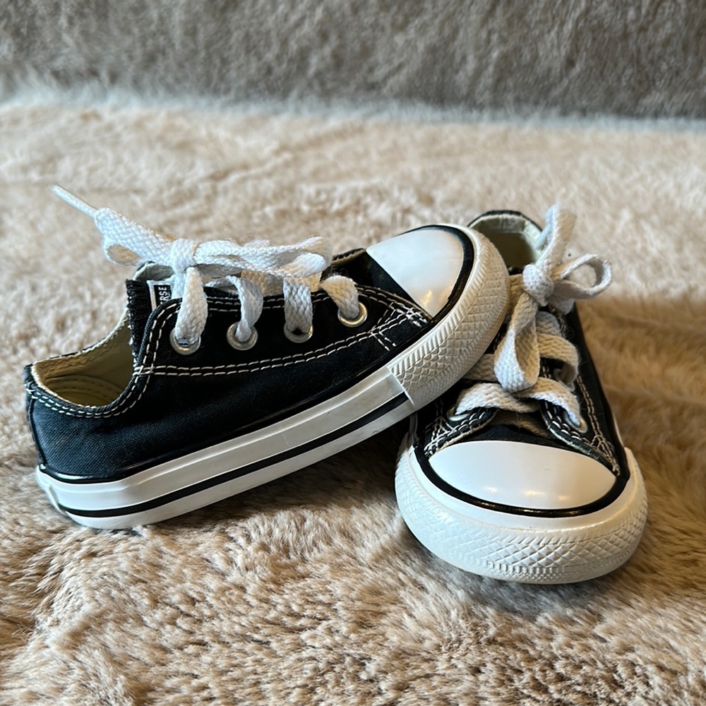 Toddler Converse Size 6